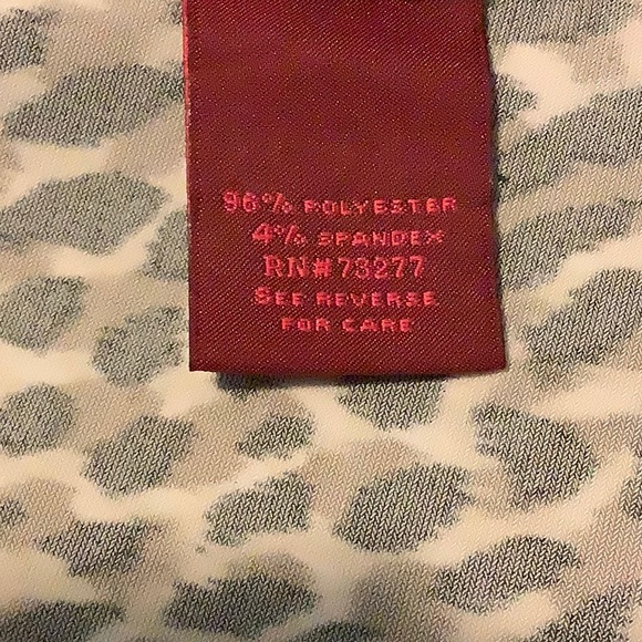 🐆212 Collection Animal Print  Wrap Top XL🐆 - Picture 5 of 6